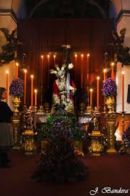 De la cabeza, d.ª adela gutiérrez alcalá, a quien la virgen acoge ya en su seno. Las Fotografias De Bandera Las Tres Caidas De San Isidoro Fotos Semana Santa Semana Santa Sevilla Te Para Tres
