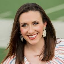 Amanda Burch's Instagram, Twitter & Facebook