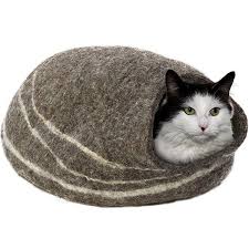 Handmade 100% merino wool bed for cats and kittens get this item amzn.to/2y4ijzy made with love: Duchess Dark Felt Cat Cave Felt Ball Rug Australia