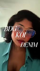 Rocking my hand-painted BDG denim with the Koi fish design 🐉🎨