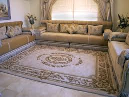 Les salons marocains style moderne 2021, design de salon pour décoration de luxe, déco oriental, traditionnel, poufs, tapis. Tapis De Salon Marocain Enredada