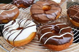 Donuts Americain Glacage Chocolat Shawanna Recettes Foodography Recette Moelleux Chocolat Glacage Chocolat Gateaux Et Desserts