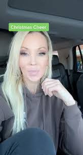 Mona Morton's Instagram, Twitter & Facebook