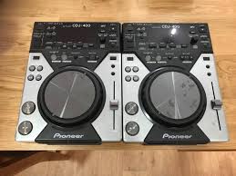 Are you looking for a new dj controller, dj mixer, dj decks or disco lights? Rent Pioneer Cdj 400 Decks In London Rent For 60 00 Day 42 86 Week