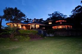 Eccentric Big Island Property That Makes Sense Hawaii Real Estate Market Trends Hawaii Life Vacation Home Rentals Hawaii Real Estate Hawaii Life