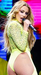 Hadise İle 1 Gece Geçirme Fırsatınız Olsa Naparsınız? - KizlarSoruyor