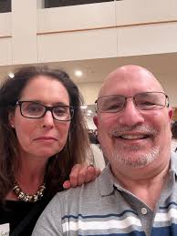 I'm always looking up. I love everyone's photos. I have so many to  share.💜💜