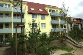 Für die beurteilung, ob die miete und die kalten betriebskosten für eine wohnung angemessen sind, hat die landeshauptstadt düsseldorf unter anderem auf der grundlage einer umfassenden wohnungsmarktauswertung des amtes für statistik und wahlen richtwerte (mietobergrenzen) festgelegt. 62m2 Krefelder Strasse In Dusseldorf Heerdt