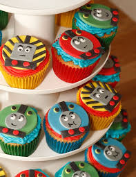 Последние твиты от thomas cupcake (@thomas__cupcake). Thomas The Train Cake And Cupcake Towers Google Search Thomas Train Cake Thomas Train Birthday Train Cake