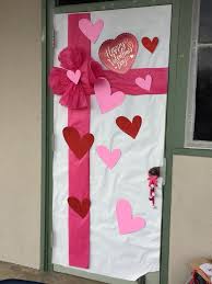 Decoration De Porte De Salle De Classe Saint Valentin Classe Dec Valentines Door Decorations Classroom Valentine Door Decorations Valentines Classroom Door