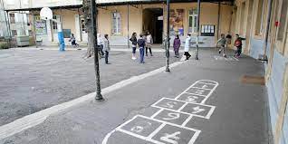 Le marché du bitcoin dépasse les 1 000 milliards de dollars, faisant craindre l'explosion de la bulle. A Nogent Sur Oise Les Services Municipaux Fermes Apres L Agression De Personnels D Une Ecole