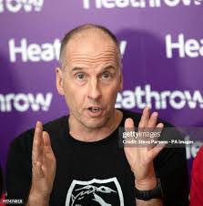 Carey Stanton's Instagram, Twitter & Facebook