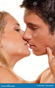 夫妇性欲乐趣有爱柔软库存照片. 图片包括有乐趣, 幸福, 合伙企业, 接吻的, 激情, 男人, 体贴- 18016856