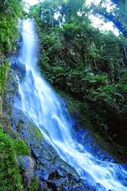 Hal ini dikarenakan curug tersebut memiliki 7 tingkatan air terjun yang bisa kamu telusuri dengan mendaki. Wisata Ciamis Panjalu Tempat Wisata Indonesia
