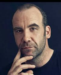 Who do you want to be casted as Logan ninefingers? @everyone