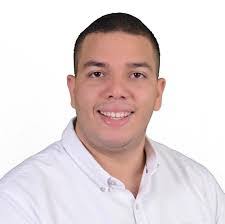 Erin Stringham's Instagram, Twitter & Facebook