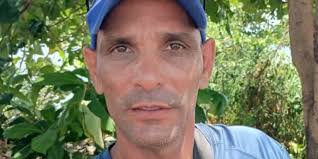 Continúa hostigamiento contra el periodista y activista Carlos Michael  Morales