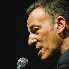 His notable albums, many of which were recorded with the e street. Fehlstart Und Sirene Bruce Springsteen Gibt Einblicke Legacy Club