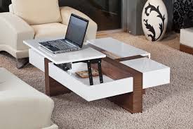 Dengan populernya desain dan model rumah saat ini, maka beberapa furnitur rumah pun akan menyesuaikan. 11 Trik Yang Sering Terlupa Saat Mendesain Ruang Tamu Kecil
