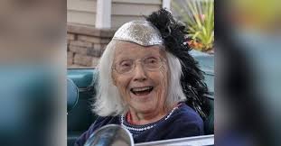 Lillian Mae Peterson Obituary