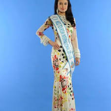 Echoing similar sentiment, miss tourism international 2011 aileen gabriella robinson said the idea behind the was to make the elderly feel safe and right at home. Aileen Gabriella Robinson