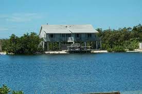 Just 0.6 miles long anyone should be able to enjoy this easy hike. Bahia Honda State Park Raised Cabins Along Lagoon Picture Of Bahia Honda State Park Campgrounds Big Pine Key Tripadvisor
