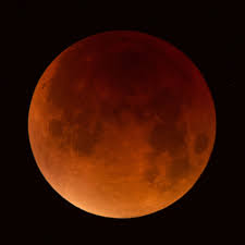 Enfin, autre règle, attention aux pierres translucides, elles peuvent se décolorés à la pleine lune tel que l'améthyste, le quartz rose, la fluorite. La Lune Rouge En Image 1jour1actu Com L Actualite A Hauteur D Enfants
