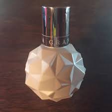 Sweet like candy is a light and sweet gourmand fragrance for women. Ariana Grande Makeup 25 Oz Sweet Like Candy Ariana Grande Parfum Mini Poshmark