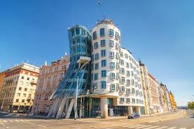 Casa Danzante Di Praga Cosa Fare Cosa Vedere E Come Arrivare Praga Stazione Della Metropolitana Terrazza Panoramica