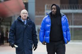 Kelly hatten nach eigener aussage große die meisten promis schweigen hampton zufolge nicht, weil sie kelly unterstützen, sondern weil sie. Doku Serie Uber R Kelly Surviving R Kelly Vorab Im Netz Kultur Stuttgarter Zeitung