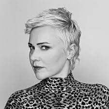 Gwen O'Brien (@gwenobrien)