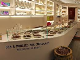25 Things You Absolutely Positively Have To Do In Paris Paris Mousse Paris Travel