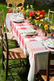 Easter eggs nothing says a happy easter table like some adorable eggs. 63 Easy Easter Table Decorations Best Centerpieces For Easter