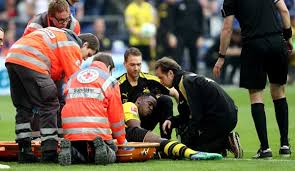 Maybe you would like to learn more about one of these? Bvb News Nach Dem Revierderby Wohl Saisonaus Fur Verletzten Michy Batshuayi