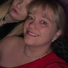 Amanda Lockwood (@AmandaLockwood9)