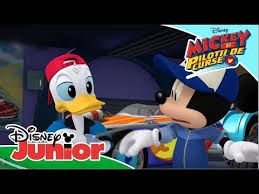 Larva video picant online dublat in romana. Echipa LegatÄ Mickey Èi PiloÈii De Curse Disney Junior Romania Youtube