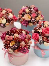 Check spelling or type a new query. Small Bouquet Polaberry Fraises Enrobees De Chocolat Bouquet De Chocolats Bouquet De Fruits