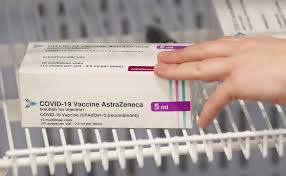 Astrazeneca's new clinical trial results are positive but confusing, leaving many experts a volunteer participating in the astrazeneca vaccine trial having blood drawn in oxford, england, last week.credit. Covid Sudafrika Genehmigt Den Impfstoff Gegen Astrazeneca L Unione Sarda It