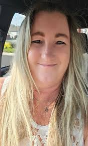 Cabinet painters for small home kitchen or bathroom