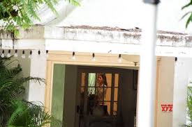 Kareena Kapoor Ranbir Kapoor Saif Ali Khan And Other Kapoor Family Celebrate Raksha Bandhan At Raj Kapoor S House In Chembur Hd Gallery Set 1 Social News X Ranbir Kapoor Kareena