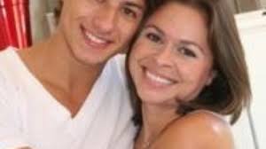 Ator de Malhação é casado com mulher 11 anos mais velha