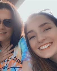 Emily Benefield's Instagram, Twitter & Facebook