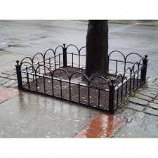 Check Out Our Site For More Details On Metal Trees It Is An Exceptional Spot For More Information Barandas Metalicas Cerca De Jardin Barandas