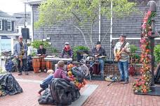 Music in the Square: Mike Benjamin and the Keepers