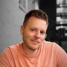 Tell Me How The Golden St Had The Advantage In The 2017 NBA Finals?? Love  Outplayed Green Kyrie Outplayed Curry..Klay Only Averaged 16PPG..He Has  Never Averaged 20PPG In A NBA Finals Series..Both