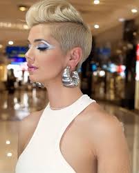 Candace Henderson (chndrsn28)