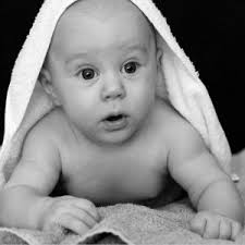 Die backenzähne sowie sie eckzähne kommen zuletzt. Baby Zahnen Was Hilft Beim Zahnen Hilfe Mein Baby Bekommt Den Ersten Zahn