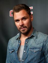 Leanne Herrera (thewonderfulloz)