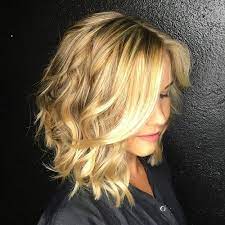 Light blonde whispy layered bob hair. 50 Wavy Bob Hairstyles Short Medium And Long Wavy Bobs For 2021