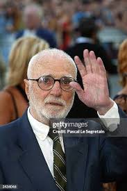 22 Photos & High Res Pictures